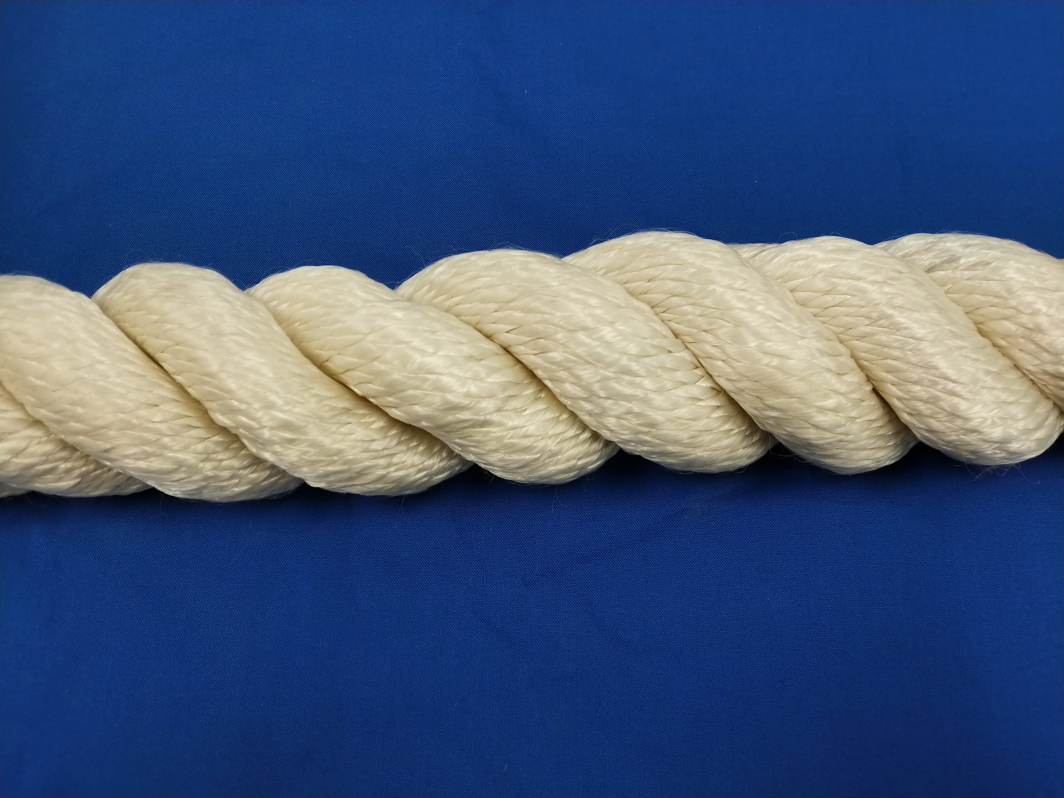 3-Strand Twisted Rope and 8-Strand Plaited Nylon Rope On